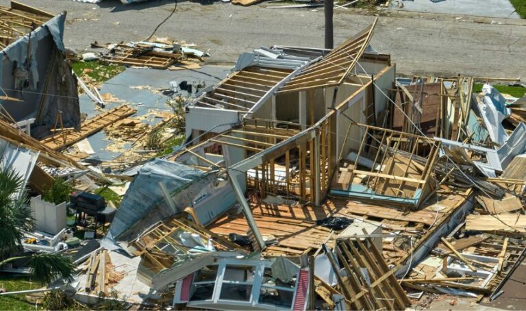 Imagen pasada de zona afectada tras paso de un huracán en Florida.