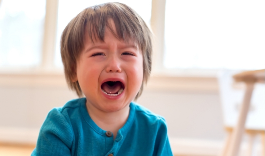 Aprende cómo acompañar a tus hijos en sus emociones y ayudarlos a crecer más tranquilos, seguros y emocionalmente fuertes.