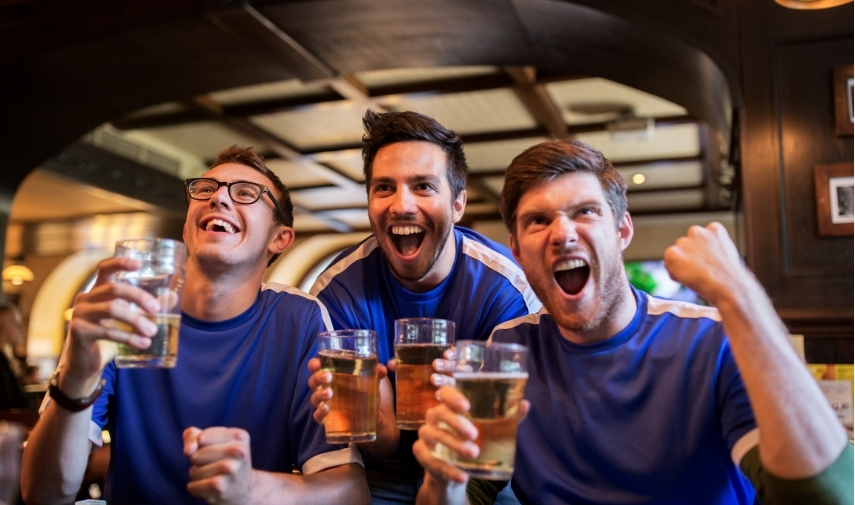 Las celebraciones deportivas pueden afectar la salud cuando se combinan alcohol, falta de sueño, estrés y mala alimentación.