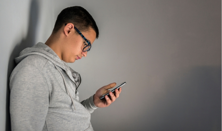 Padres y adolescentes: uso seguro de redes sociales